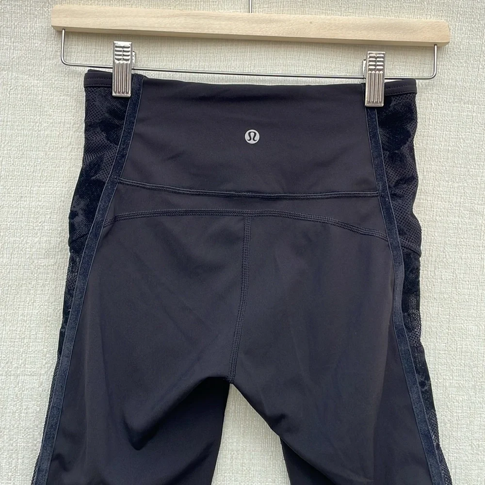 lululemon athletica excellent used